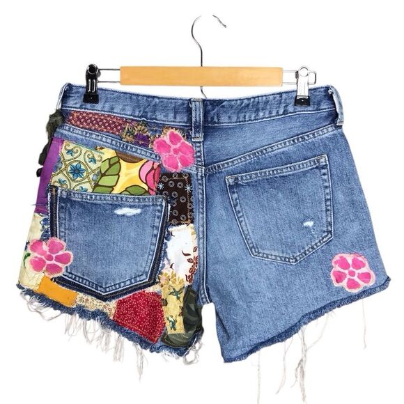 OOAK We The Free Upcycled Denim Cutoff Foral & Patch Shorts Button Front Sz 26 - Picture 1 of 15
